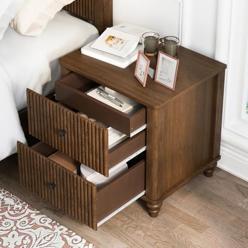 Fluted Nightstand, 21.65 Inch Wide Mid Century Modern Bedroom Side Table with 3 Drawers, Wooden Bedside Table with Metal Handles, Storage for Living Room Hallway, Walnut