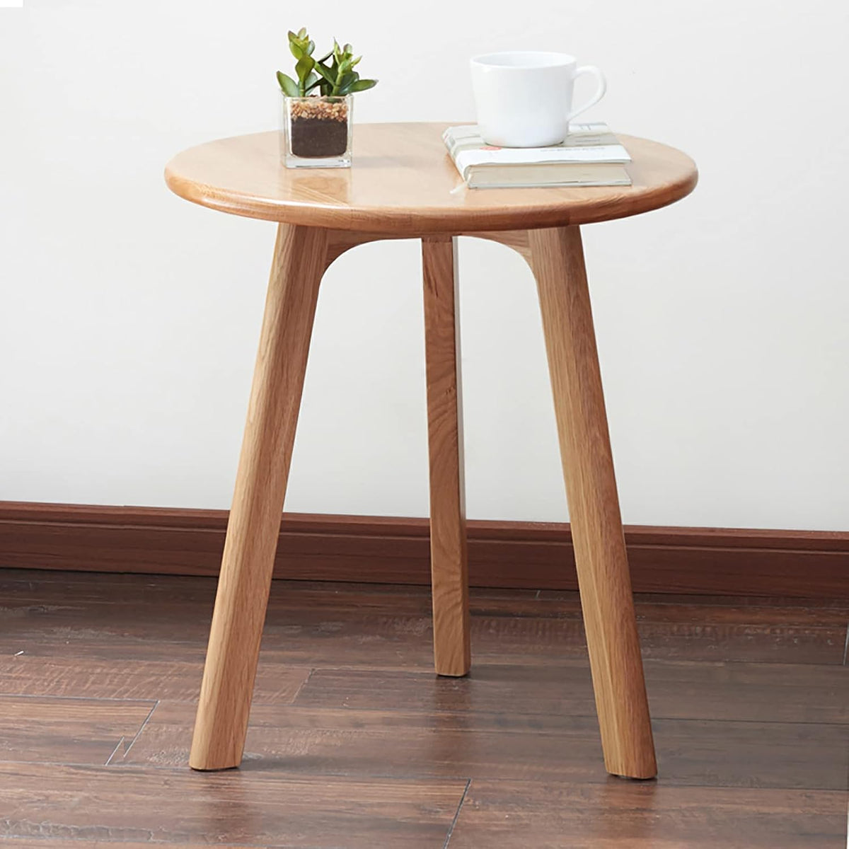 Solid Oak Wood Small Round Nightstand Side Table for Living Room, Rustic Farmhouse Bedside Table Night Stand Side End Table with 3 Legs for Small Spaces Bedroom Living Room (Natural)