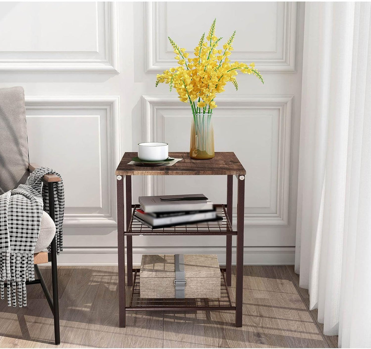 Wrought Iron Bedside Table with 3 Tier Open Storage Shelf Sofa Side Table, Portable Metal e Phone Table Easy to Install Suitable for Office Living Room Bedroom (Black)