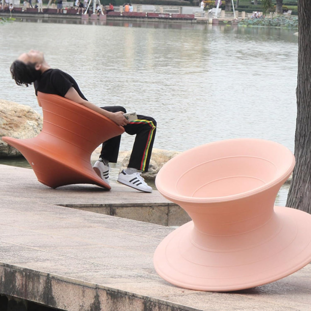 360° Swivel Gyro Chair,Relaxing Sense Sports Equipment,Sensory Spinning Chair,Round Spinner Seat for Backyard Playground Mall(Yellow)
