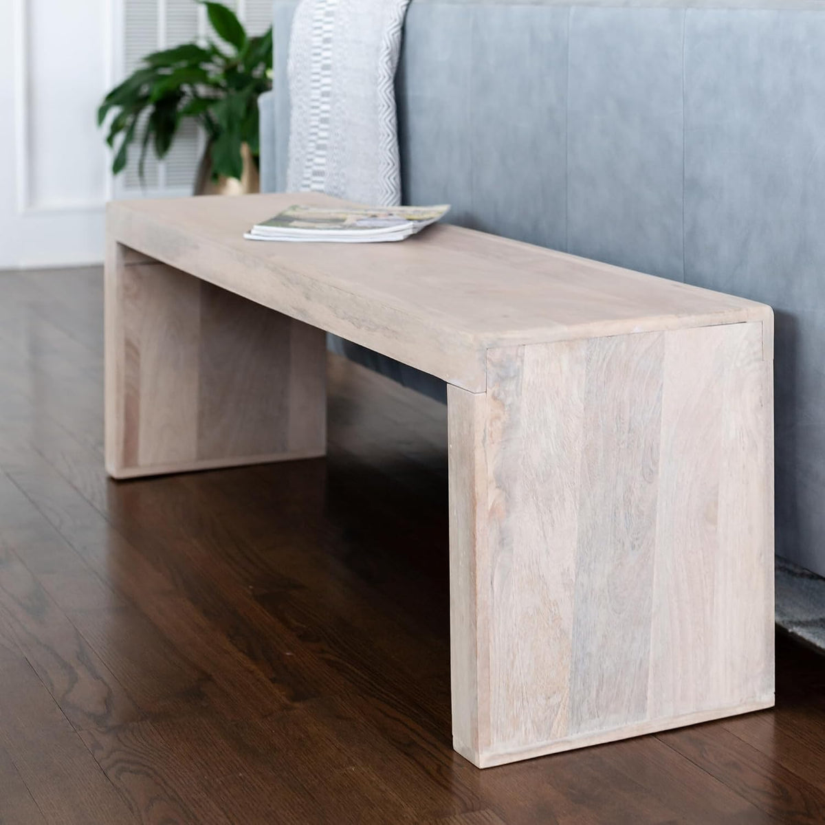 East at Main Karson Solid Wood Bench – Mango Wood Dining Bench or End of Bed Bench, Light Natural Finish, Entryway Bench for Bedroom, Living Room, or Hallway