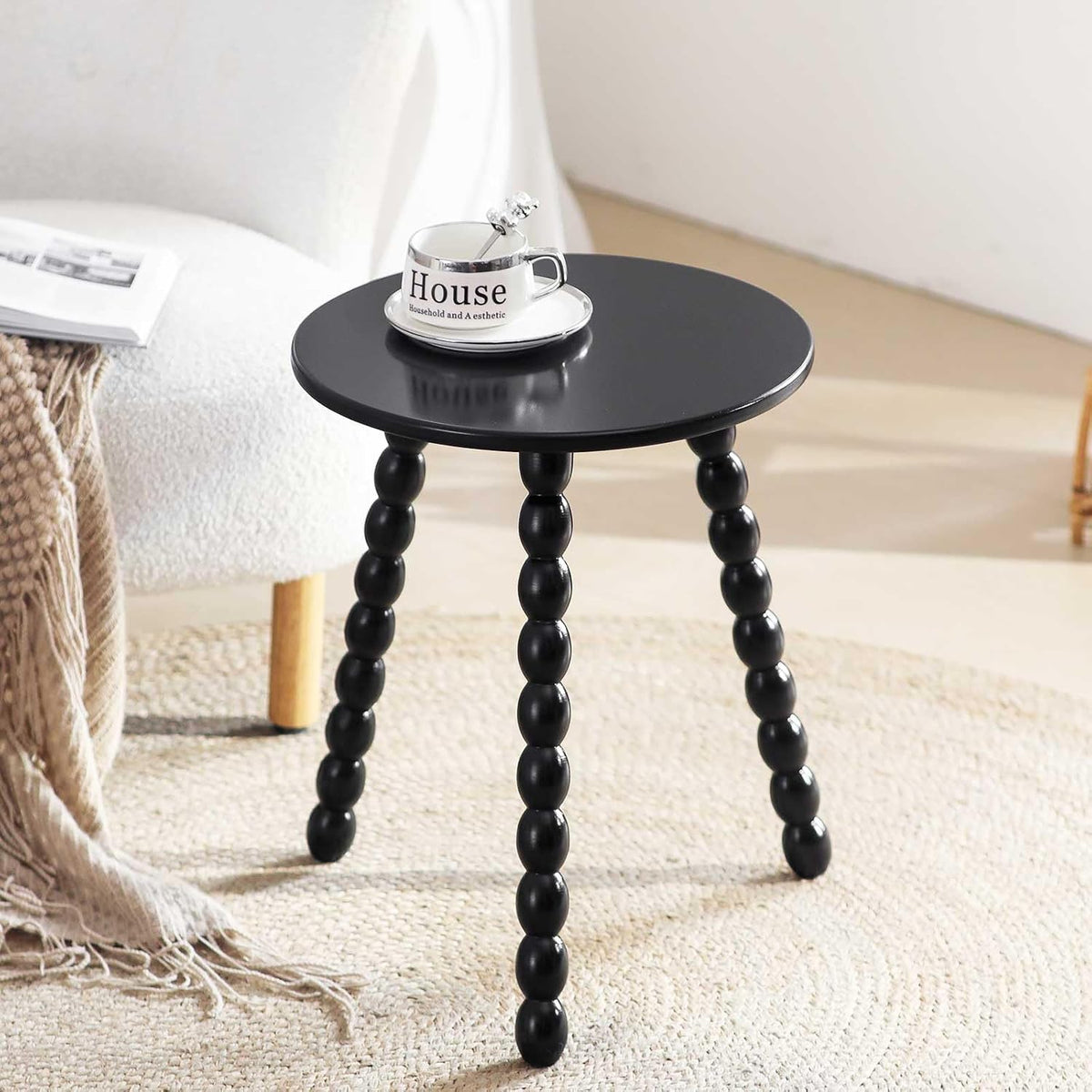 Round Side Table, Solid Wood Small End Table for Small Space, Accent Table Nightstand Modern Table for Living Room Bedroom Office Couch