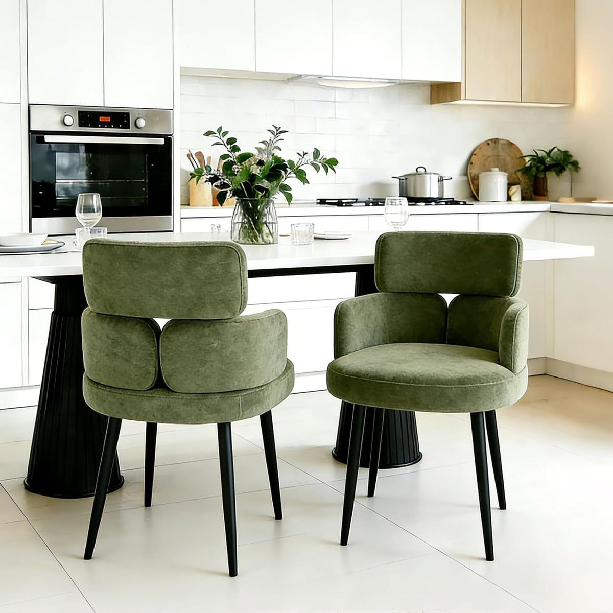 Accent Dining Chair with Arms,Set of 2 Modern Upholstered Desk Chair with Soft Fabric Black Metal Legs, Comfy Spacious Seat & Back for Dining Room/Living Room/Bedroom, Green