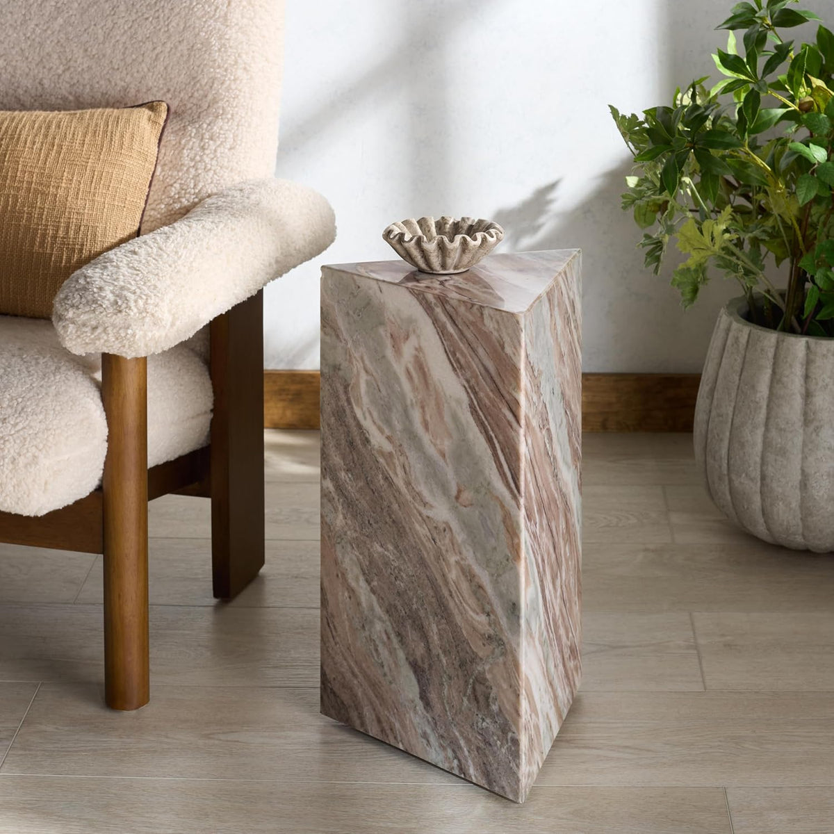 SAFAVIEH Couture Collection - Leah Bryanna White & Brown Marble Accent Table, Triangle Top Drink Table, Sculptural Pedestal Design (SFV9751B)