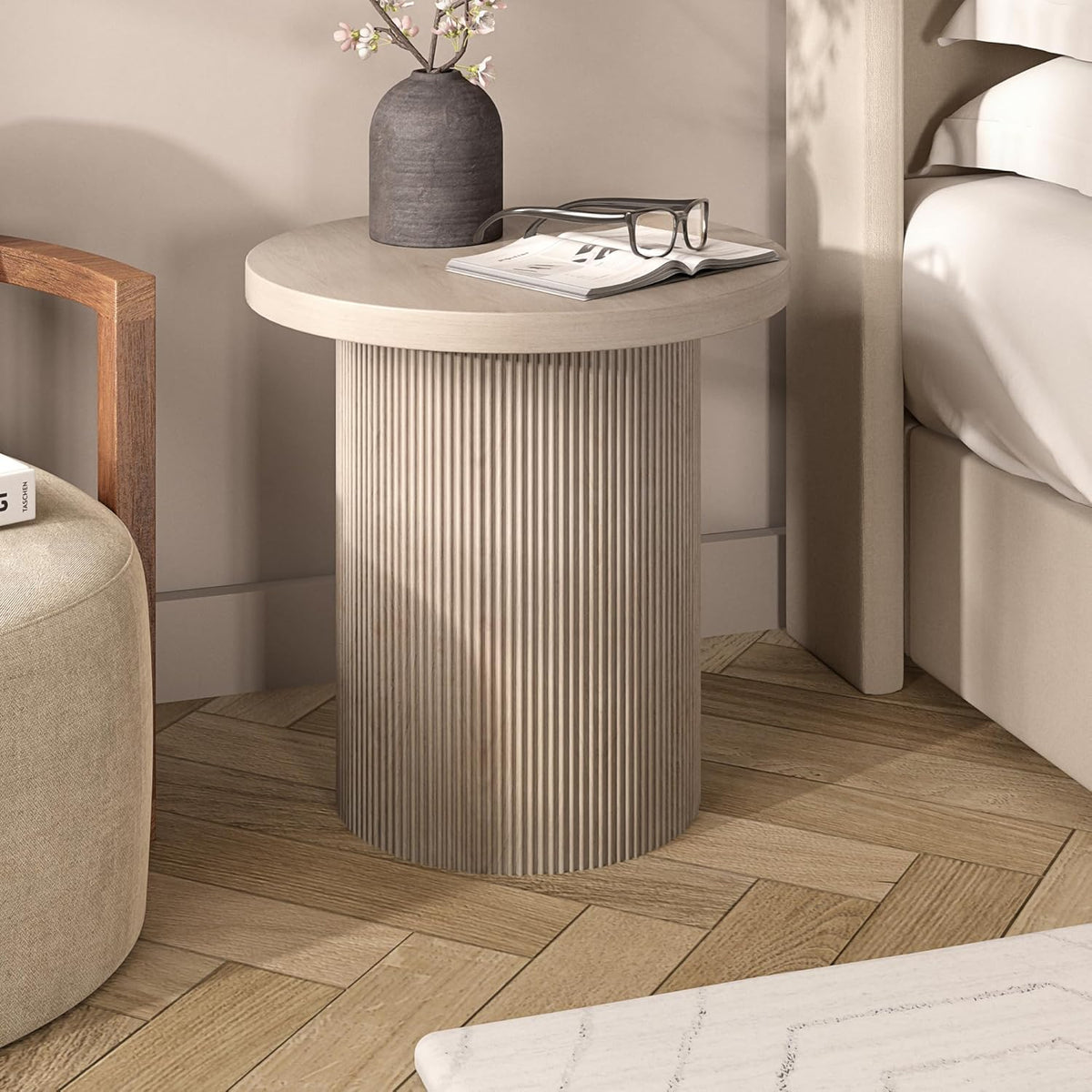 Henn&Hart 22'' Fluted Modern Wooden Round End Table, Ribbed Side Table, Nightstand for Living Room, Office, Family Room, or Bedroom, Alder White