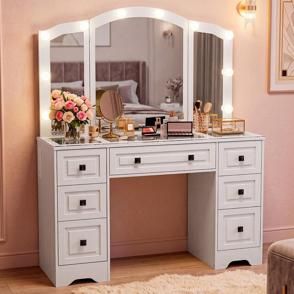 senlin Vintage Vanity with Lighted Mirror & Outlet (White) | Retro dressing table with 5 drawers and glass top. Third-fold lighted mirror for bedroom. Power outlet suitable for women.