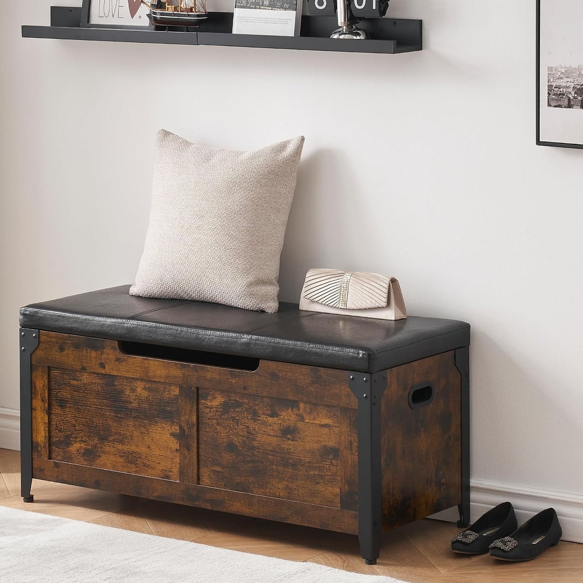 GAOMON Storage Chest, Wooden Storage Trunk with Metal Frame, Entryway Shoes Bench with Cushion, Large Storage Organizer, 39.4" Lift-Top Storage Chest with 2 Hinges for Bedroom, Living room