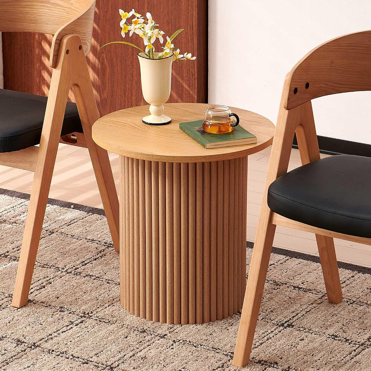 NORDICANA Single Accent Side Table for Living Room, 19.6 Inch Wide 19.6 Inch Tall Oak Color Round End Table for Sofa, Bedroom, Manufactured Wood Top with Oak Veneer